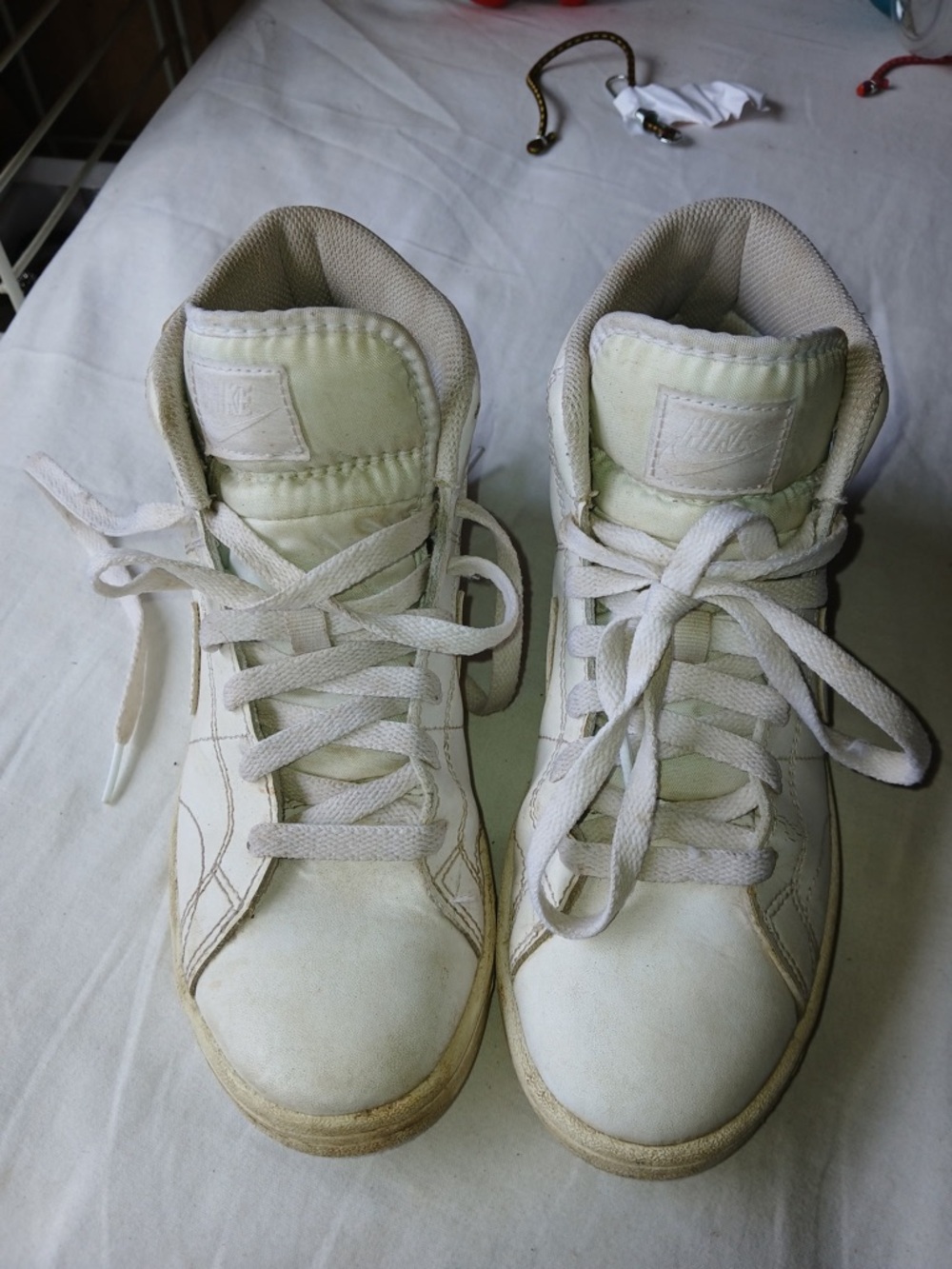 White High-Top Sneakers with Lace-Up Closure